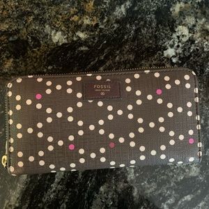 Fossil wallet, new.